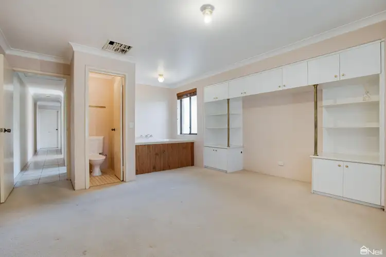 Seventh view of Homely house listing, 2 Mandarin Way, Seville Grove WA 6112