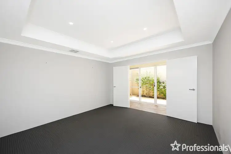 Fourth view of Homely house listing, 5 Isla Place, Piara Waters WA 6112