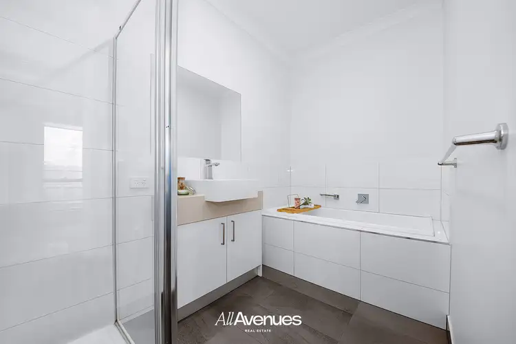 Sixth view of Homely house listing, 2 Jamie Close, Cranbourne VIC 3977