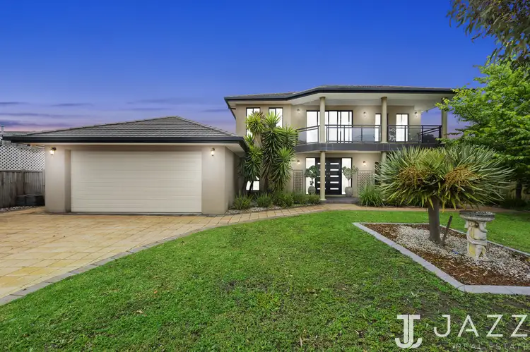 1 Ellis Close, Sanctuary Lakes VIC 3030