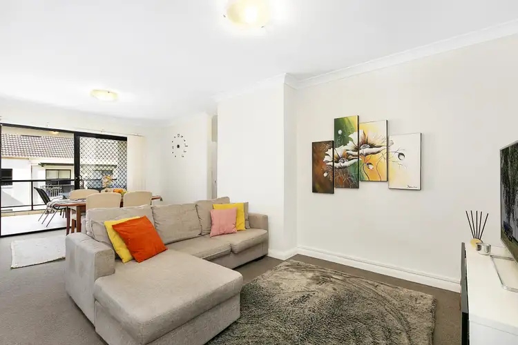 10/4 Taylors Drive, Lane Cove NSW 2066