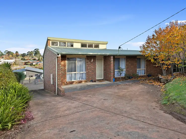 Second view of Homely house listing, 7 Valley View Crescent, Leongatha VIC 3953