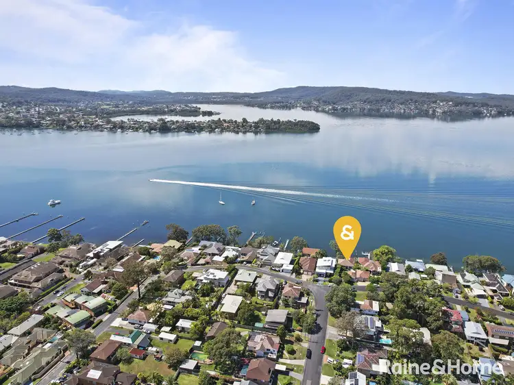 23 Coogee Road, Point Clare NSW 2250