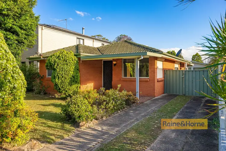 6 Alexandra Street, Umina Beach NSW 2257