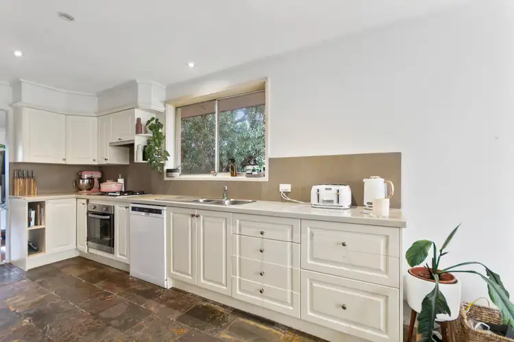 Seventh view of Homely house listing, 6 Hilton Court, Frankston VIC 3199