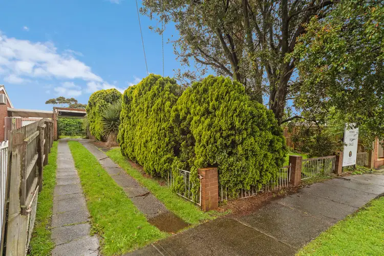 11 Balmain Drive, Carrum Downs VIC 3201