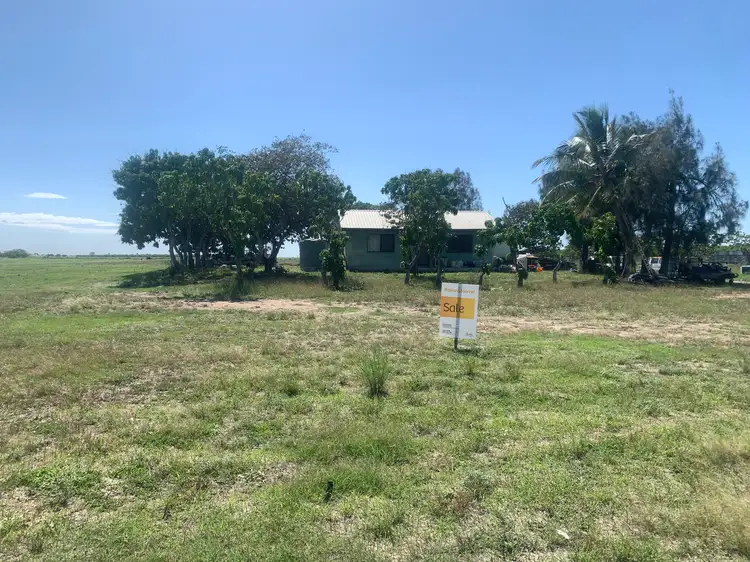 27 Bartlett Road, Horseshoe Lagoon QLD 4809