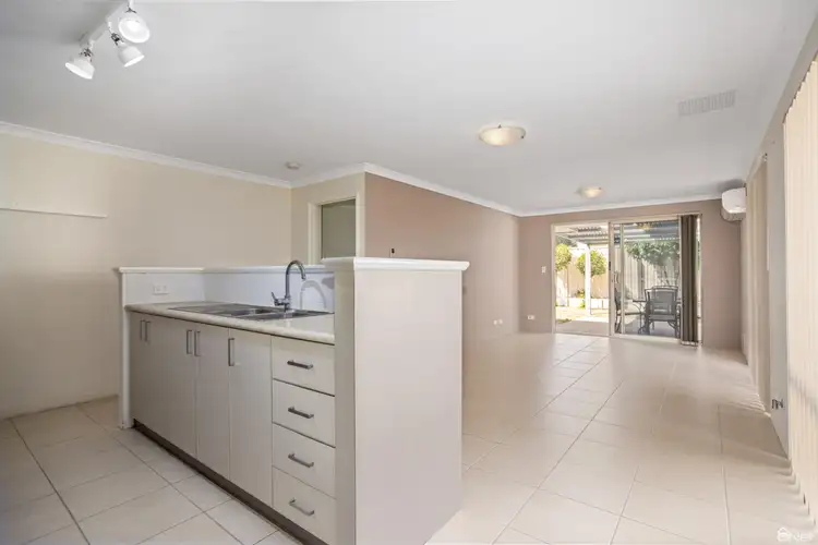 Third view of Homely unit listing, 14/10 Delamere Way, Camillo WA 6111