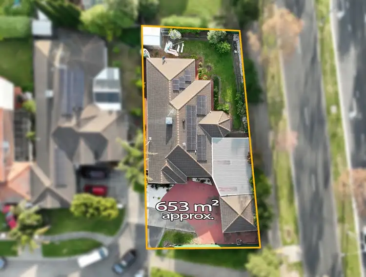 Fourth view of Homely house listing, 33 Edgecombe Way, Roxburgh Park VIC 3064