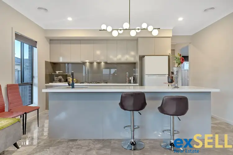 Fifth view of Homely house listing, 10 Hanson Street, Thornhill Park VIC 3335