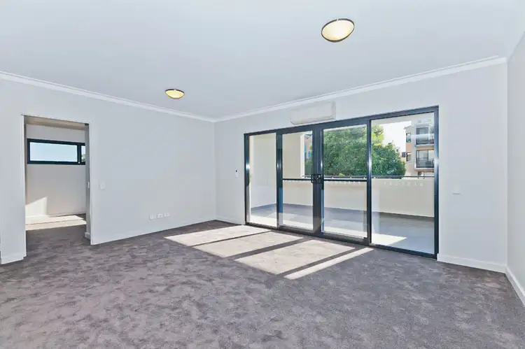 Fourth view of Homely apartment listing, 1/33 Bronte Street, East Perth WA 6004