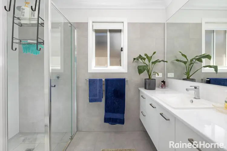 Sixth view of Homely house listing, 2/34 Ross Parkway, Gobbagombalin NSW 2650