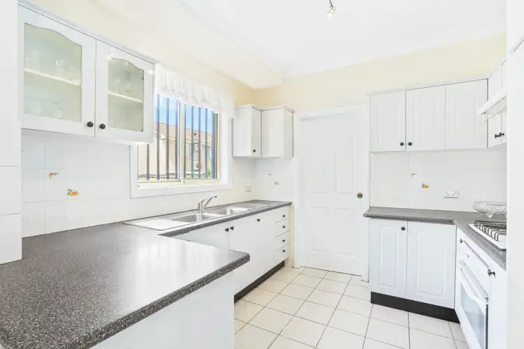 Fourth view of Homely villa listing, 5/33 Mallacoota Street, Wakeley NSW 2176
