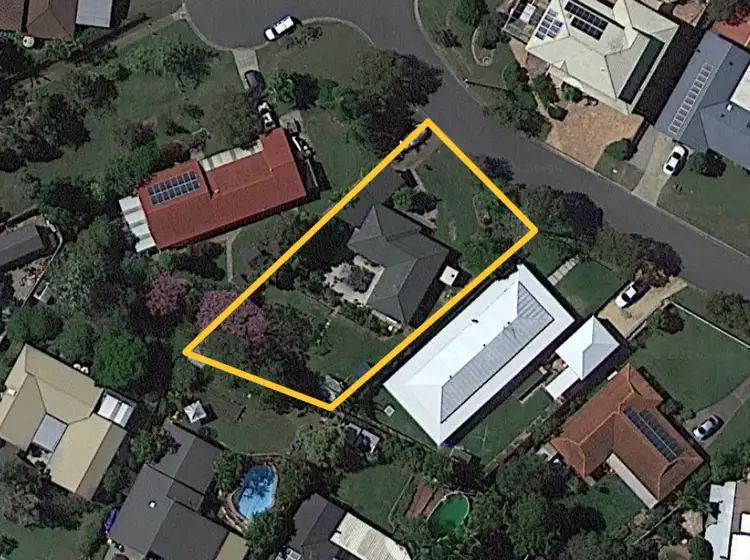 32 Champagne Street, Petrie QLD 4502