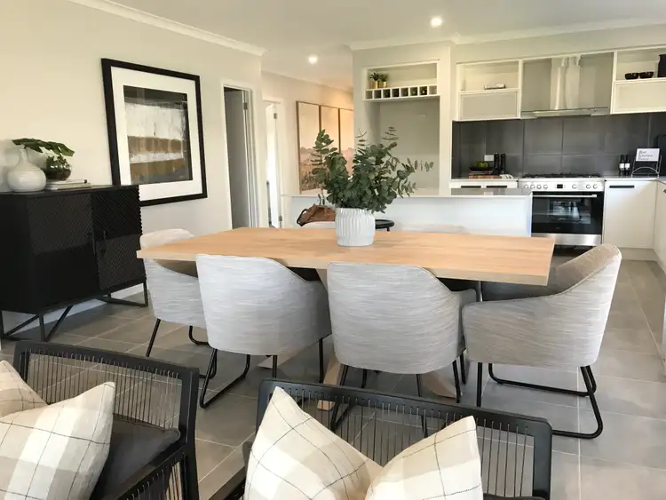 26 Yarrabee Drive, Wirlinga NSW 2640