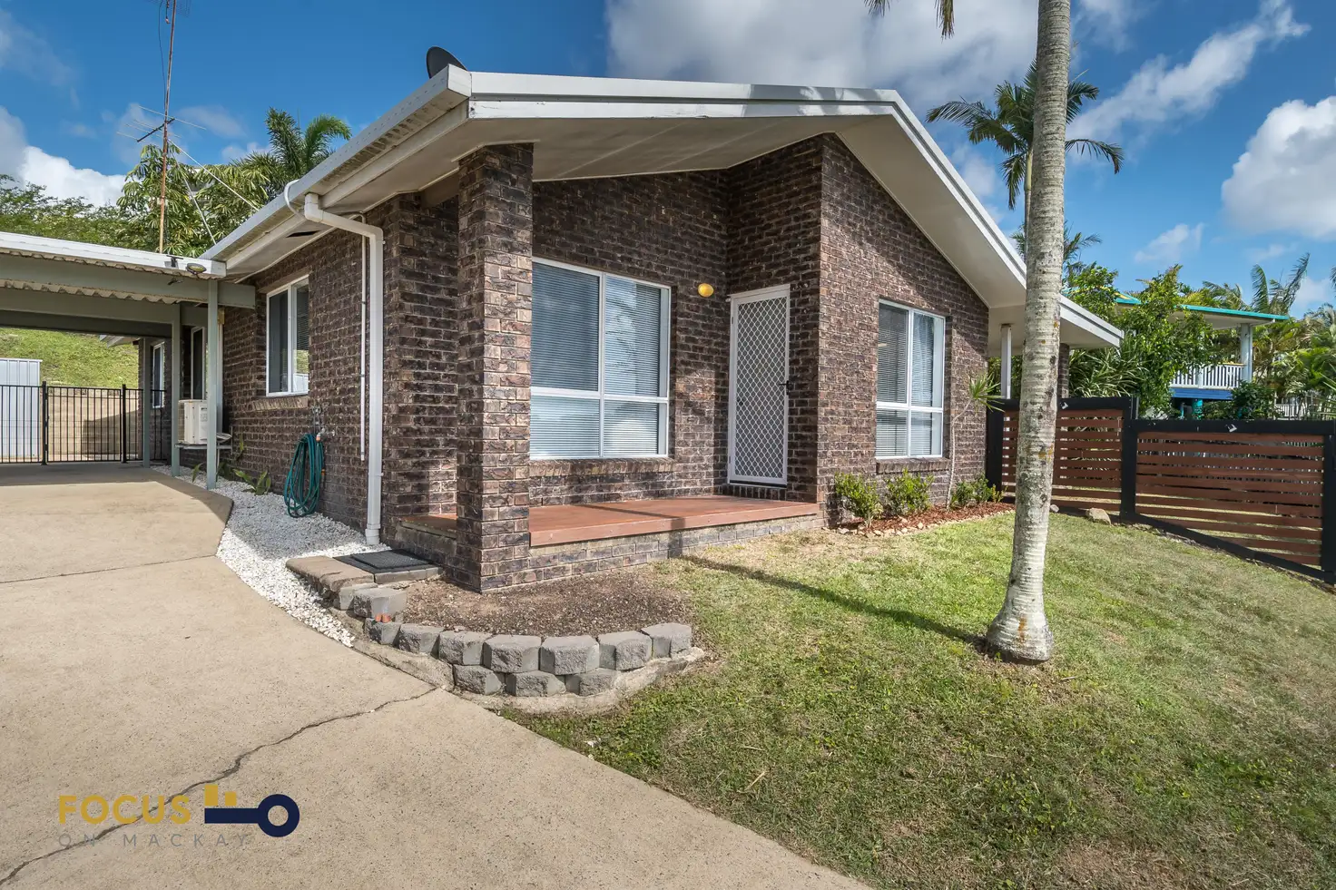 Main view of Homely house listing, 10 Dell Court, Beaconsfield QLD 4740