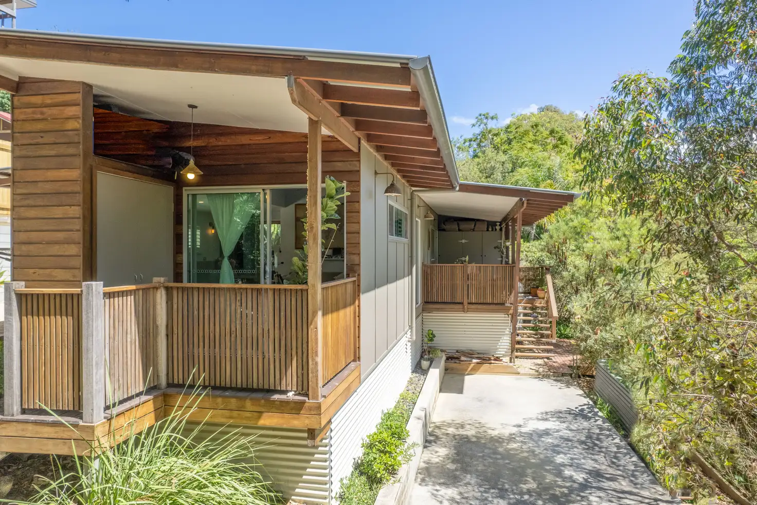 Main view of Homely unit listing, 1/10 Narooma Drive, Ocean Shores NSW 2483