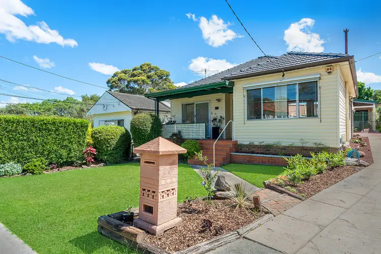 56 Glamis Street, Kingsgrove NSW 2208