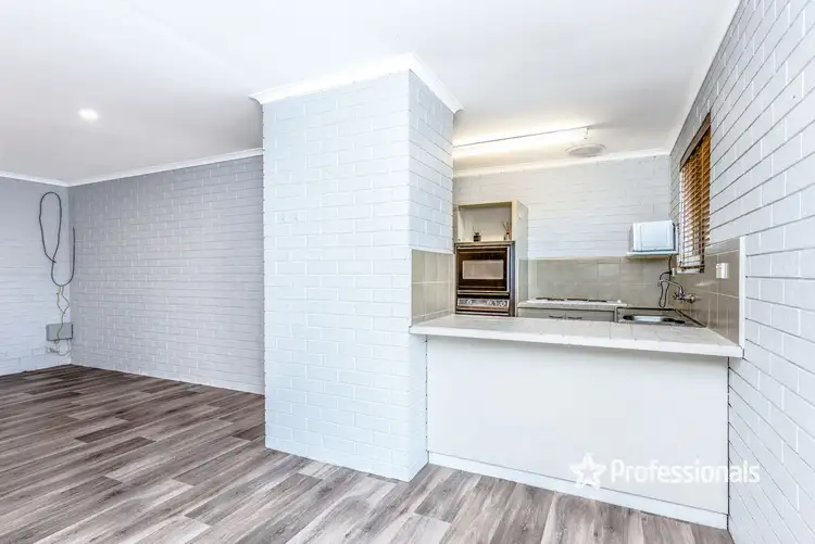 Sixth view of Homely house listing, 8/232 Willcock Drive, Mahomets Flats WA 6530