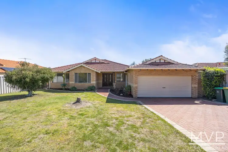15 Marshwood Retreat, Bibra Lake WA 6163