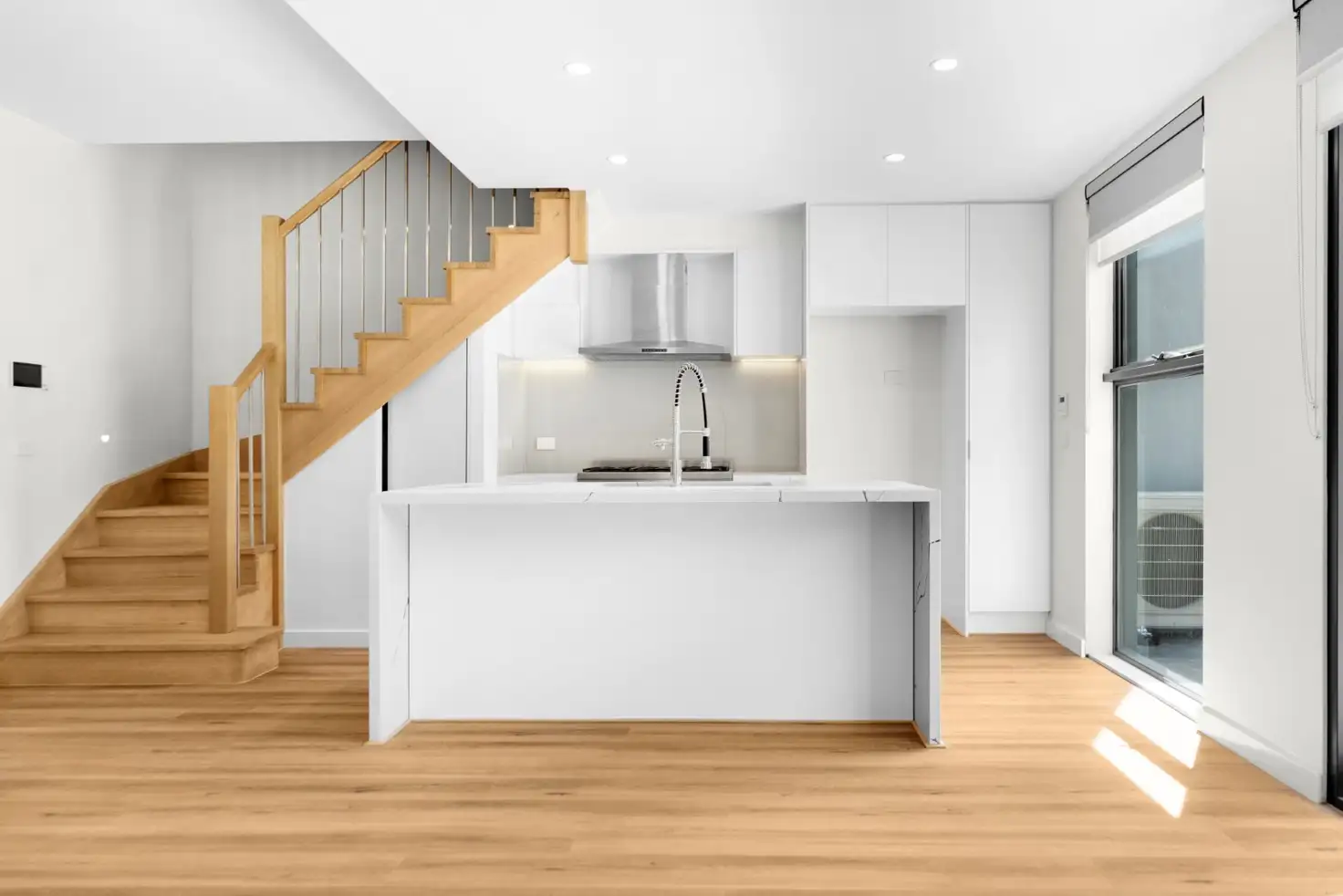 Main view of Homely townhouse listing, 3/183 Atherton Road, Oakleigh VIC 3166