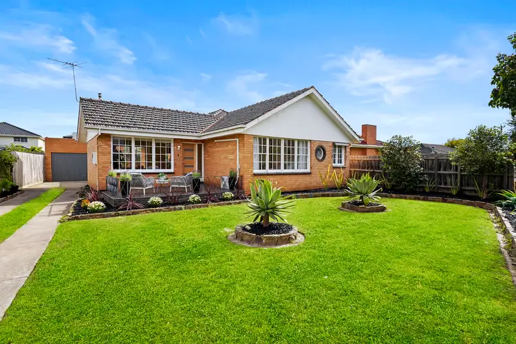 4 Catherine Road, Bentleigh East VIC 3165