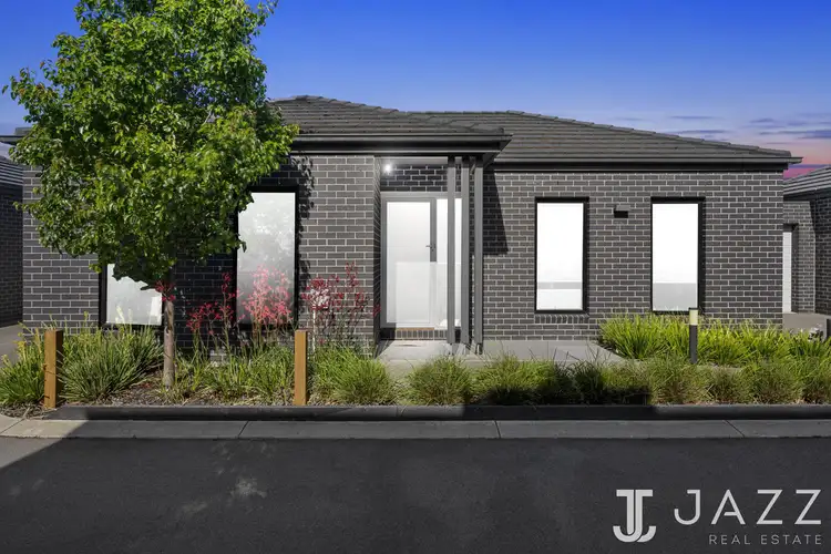 7/47 Waterhaven Boulevard, Point Cook VIC 3030