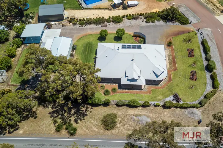 5 Macleod Close, Byford WA 6122