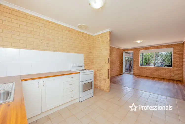 Fifth view of Homely unit listing, 4/15 Carter Street, Rangeway WA 6530