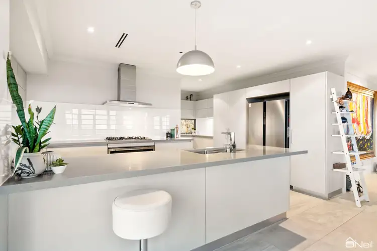 Sixth view of Homely house listing, 4 Summit View, Mount Richon WA 6112