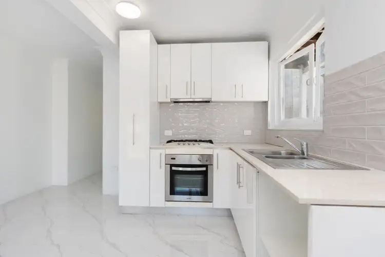 Second view of Homely unit listing, 4/4 Salisbury Street, Woolloongabba QLD 4102