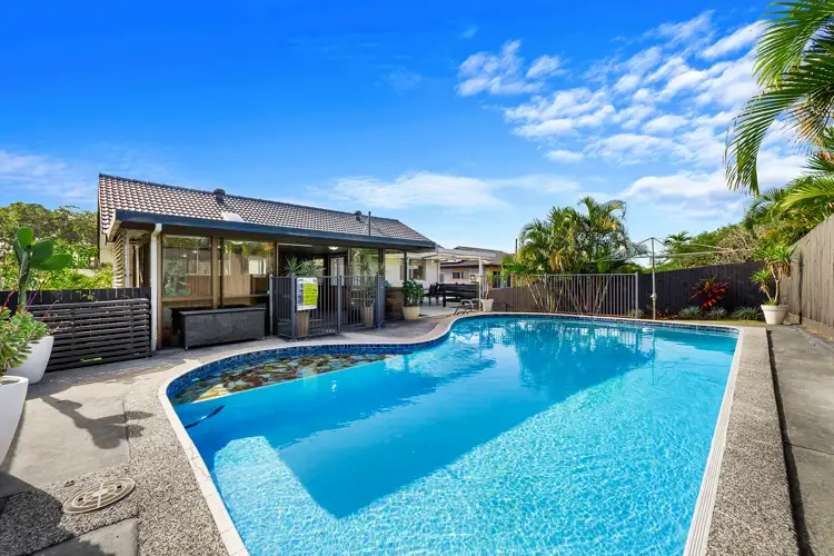 5 Redgrave Street, Stafford Heights QLD 4053