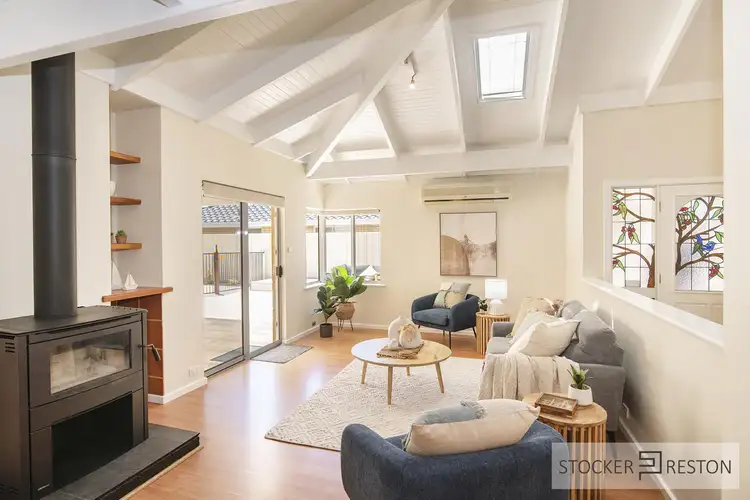 Second view of Homely house listing, 6 Sandpiper Cove, Broadwater WA 6280