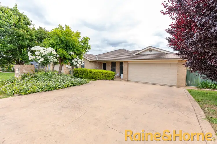 17 Cypress Point Drive, Dubbo NSW 2830