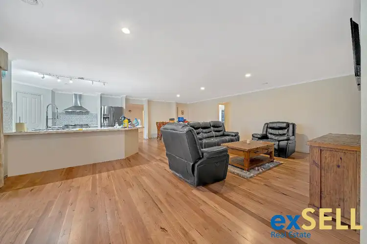 Fourth view of Homely house listing, 27 Cherryhills Drive, Cranbourne VIC 3977