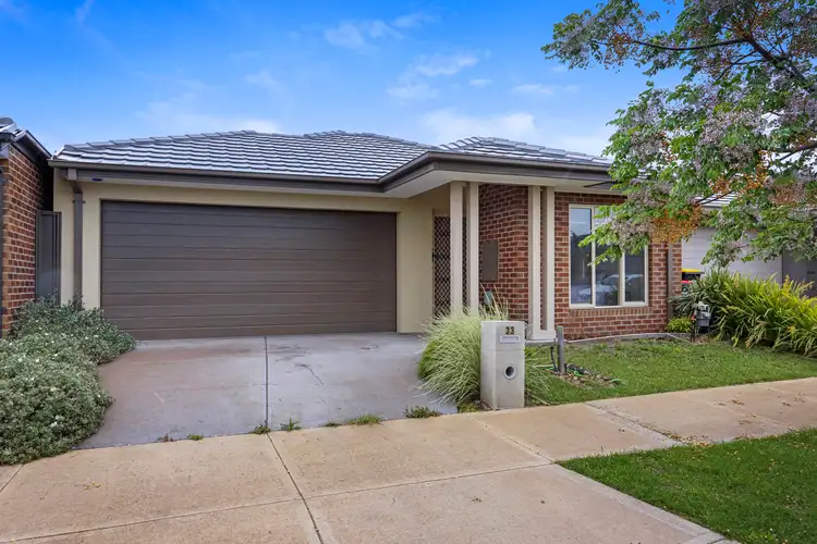 33 Lancers Drive, Harkness VIC 3337