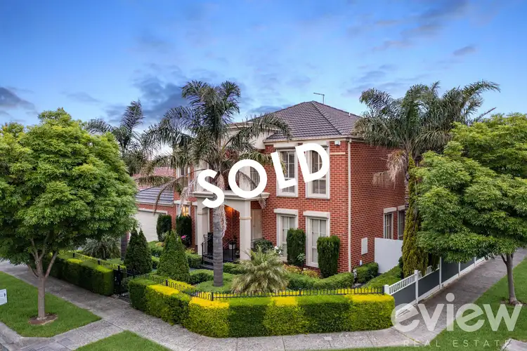 28 Flinders Chase, Pakenham VIC 3810