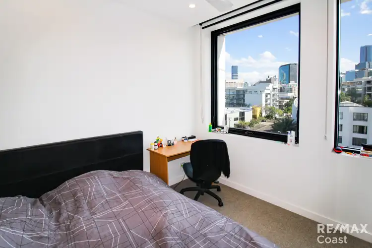 Fifth view of Homely apartment listing, 914/477 Boundary Street, Spring Hill QLD 4000