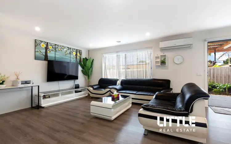 Second view of Homely unit listing, 6 Quinella Way, Pakenham VIC 3810