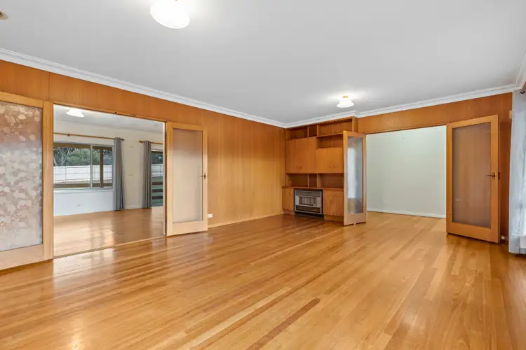 Fifth view of Homely house listing, 17 Mathieson Crescent, Weetangera ACT 2614