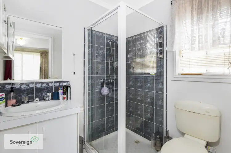 Third view of Homely house listing, 33 Thomas Place, Pakenham VIC 3810
