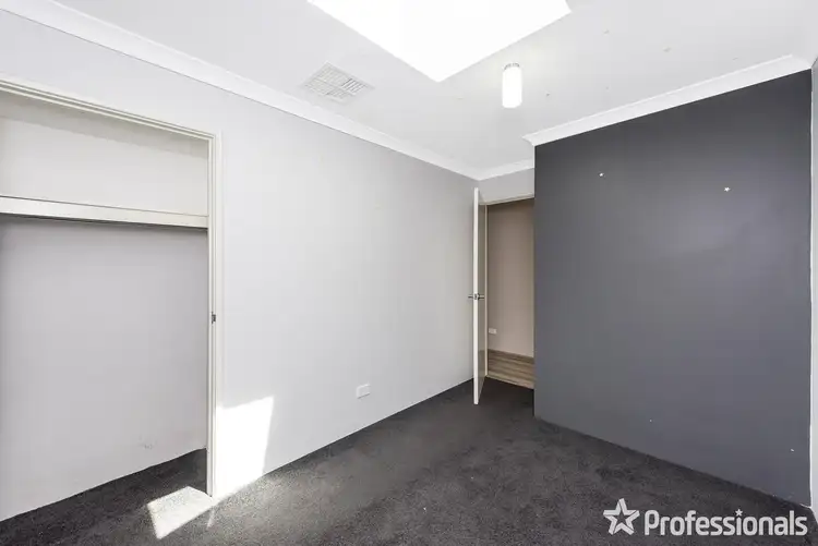 Sixth view of Homely house listing, 17 Devine Court, Baldivis WA 6171