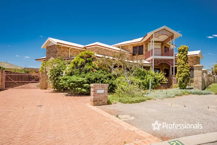 Second view of Homely house listing, 21 Lands Edge Close, Bluff Point WA 6530