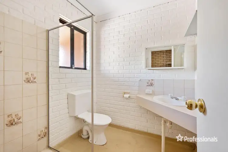 Sixth view of Homely house listing, 3/11 Piesse Street, Boulder WA 6432