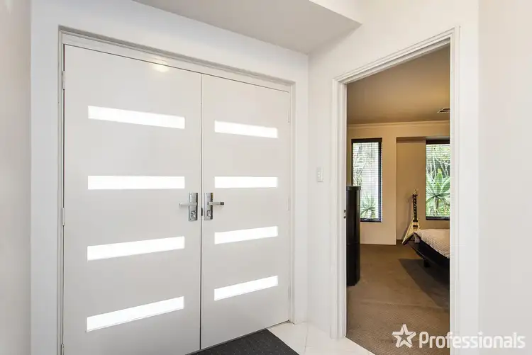 Second view of Homely house listing, 4 Rigoll Court, Mundijong WA 6123