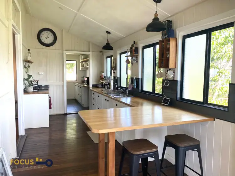 15 Nolan St, Sarina QLD 4737