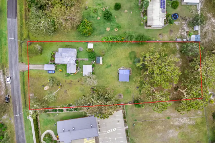 Second view of Homely house listing, 3 Atlantis Avenue, Cooloola Cove QLD 4580