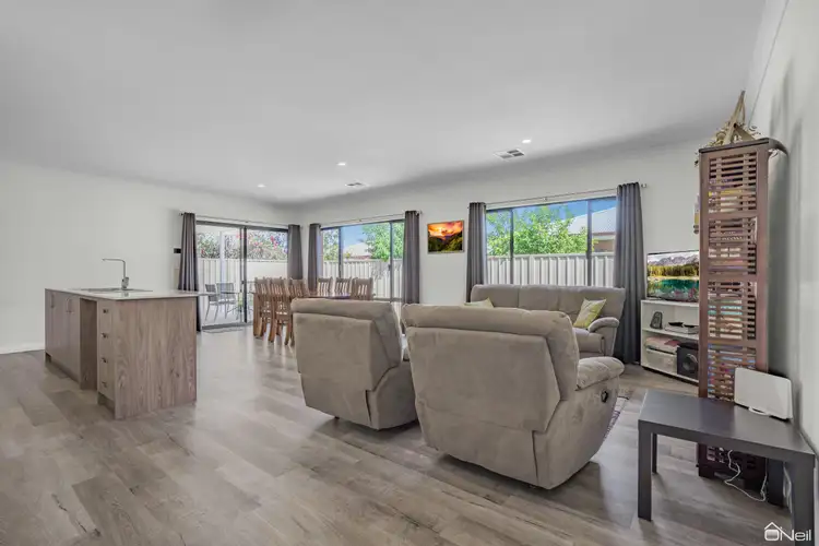 Fifth view of Homely house listing, 4 Eureka Place, Seville Grove WA 6112
