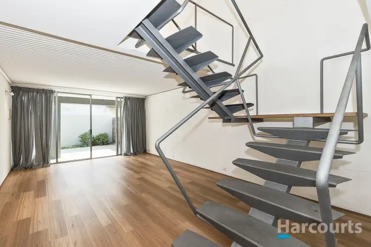Fifth view of Homely apartment listing, 5/6 Pamment Street, North Fremantle WA 6159