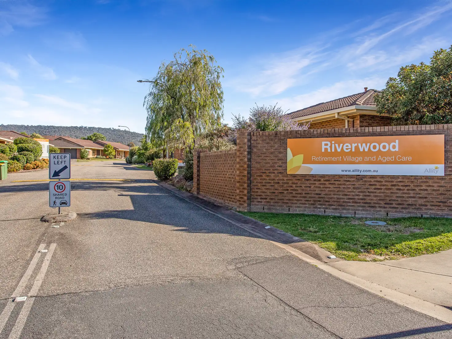 Main view of Homely house listing, 135 Elmglade Close, West Albury NSW 2640